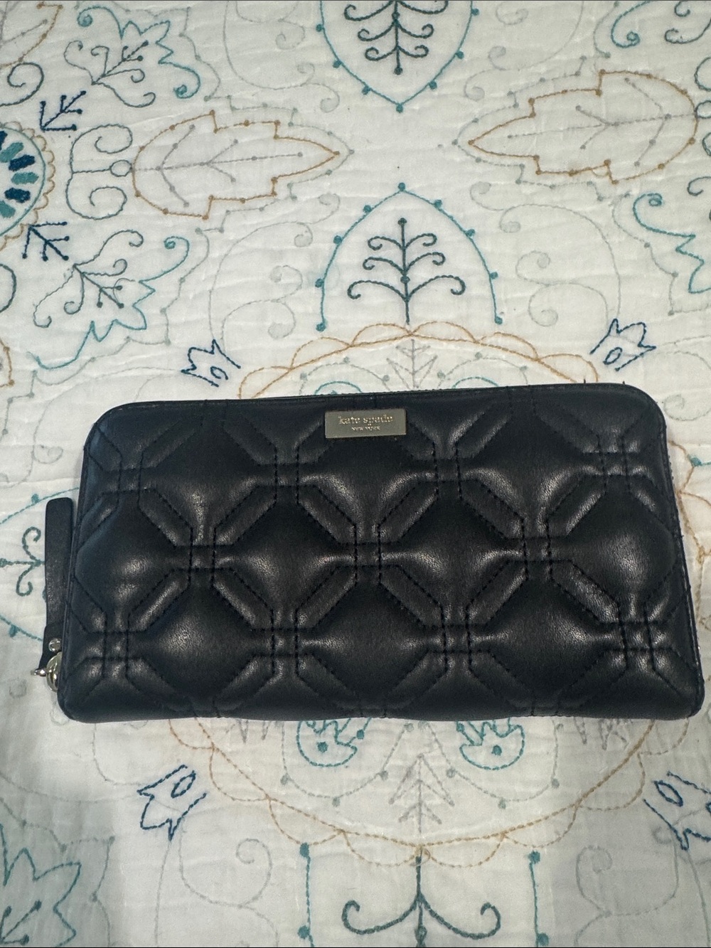 kate spade Black Quilted Leather Zip Card Holder Wallet